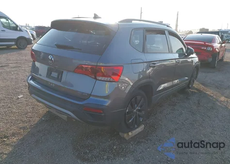 2022 Volkswagen Taos 1.5T S z USA, uszkodzony, nr VIN 3VVCX7B20NM030475